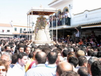 !VIVA LA VIRGEN DEL ROCIO! SALIO A LAS 3,14 DE LA MADRUGADA
