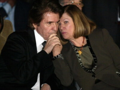 Raphael homenajeado en el Sicab de Sevilla a su regreso de America