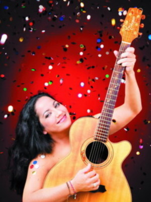 Inma Serrano celebrara en Sevilla sus diez años en el mundo de la música