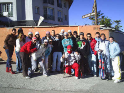 Los jóvenes de Gines visitaron Granada y Sierra Nevada