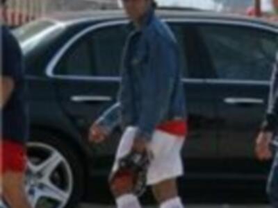 FRAN RIVERA FUTBOLISTA POR UN DIA Y EN PLENA FORMA