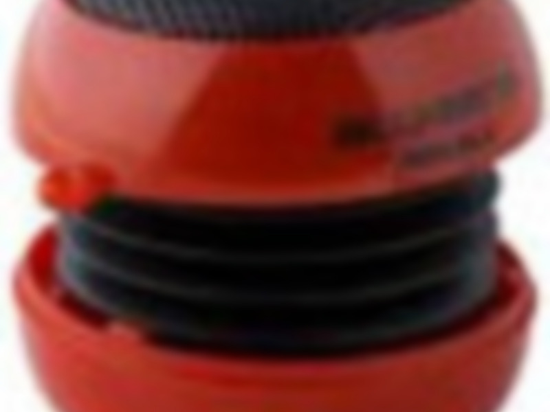 Un altavoz portátil rojo con una pantalla de información en la parte superior.