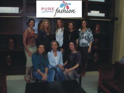Desfile de modelos de las alumnas de Pure Fashion en Sevilla. 