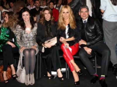 Viki Berrocal, con once kilos menos,  presenta su nueva colección en Sevilla con Virginia Troconis, Marta Sánchez, Boris, Ana García Siñeriz y Nuria March