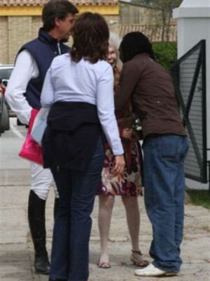 Cayetano vuelve a competir tras sus problemas de salud con el apoyo de su madre