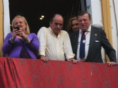 Fran Rivera y César Cadaval con San Gonzalo 