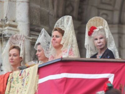 El abrazo de Fran Rivera y Cayetano en la maestranza