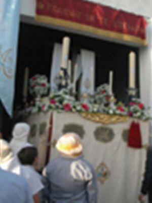 Procesión de la Cruz de Mayo del Grupo Joven de la Hdad. de Ntra. Sra. del Rosario Coronada, de Burguillos