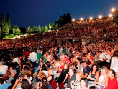 Isabel Pantoja, arrasa en Córdoba 