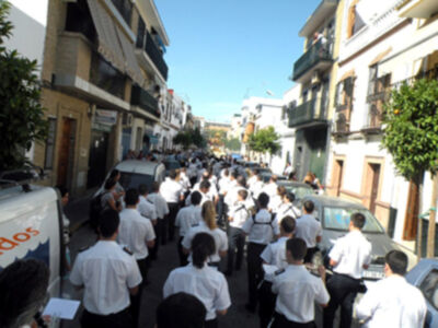 Solemne Procesión Eucarística, por las calles de la barriada Sevillana del Cerro del Águila&#8207;