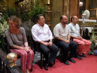 Felicitaciones y Salutación a la Abuela de Triana 2011