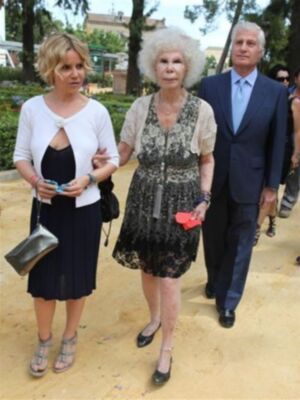 La Duquesa de Alba podría casarse en septiembre en el palacio de dueñas de Sevilla