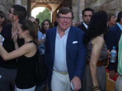 La Duquesa de Alba por primera vez en Sevilla con Alfonso Diez tras dar la noticia de su boda