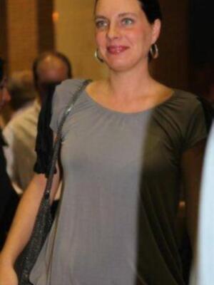 Alejandra Osborne y su marido en el cuarto mes de embarazo