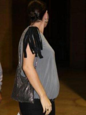 Alejandra Osborne y su marido en el cuarto mes de embarazo