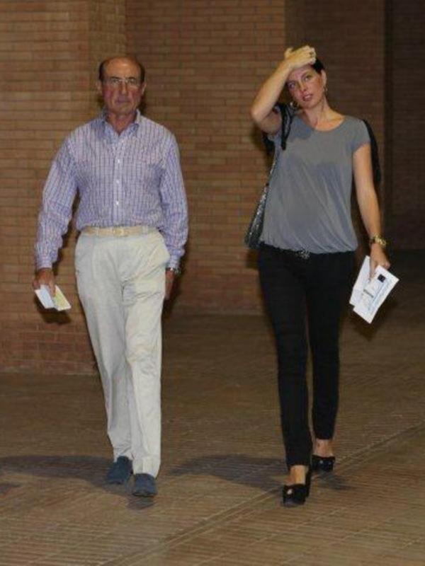 Alejandra Osborne y su marido en el cuarto mes de embarazo