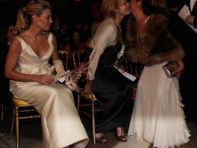 Fiesta de gala y mascaras en los Reales Alcázares de Sevilla  