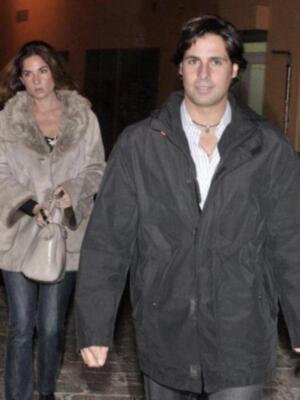 Francisco Rivera, con su novia Lourdes, feliz por la paternidad y la boda de su hermano pequeño