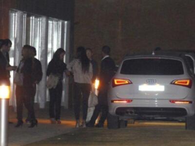 David Bisbal se refugia en el trabajo y en buenas amigas tras su enfrentamiento con Elena Tablada