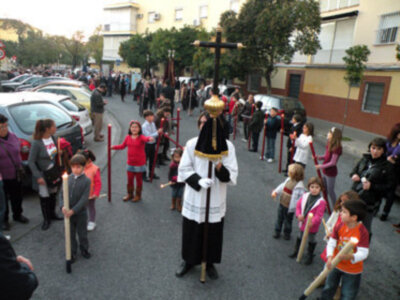 Pio XII y Begoña con la fe de la Milagrosa Sevillana.