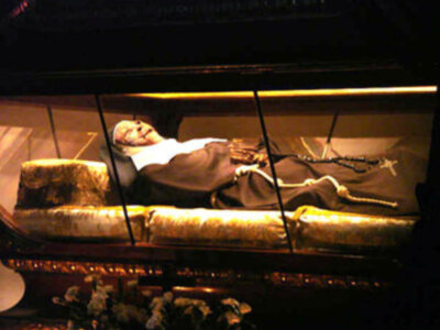 Dª María Coronel Historia o leyenda.