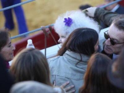 Eva González fue a la plaza a ver torear a su novio Cayetano 