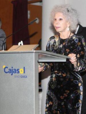La duquesa de Alba premiada por Onda Cero