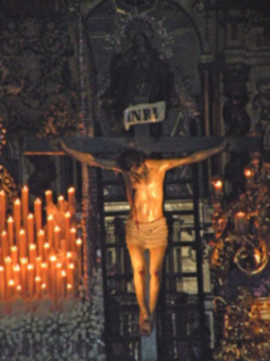 Galería del Descendimiento de Cristo en la Hermandad de la Soledad de Alcalá del Río (Sevilla)