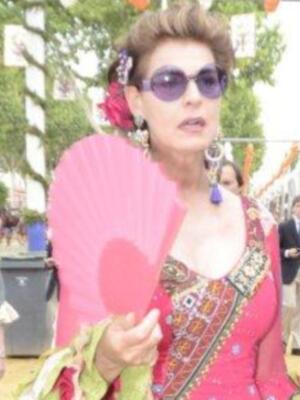 Numerosos personajes conocidos en Feria de Sevilla 2012