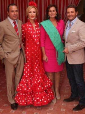 Numerosos personajes conocidos en Feria de Sevilla 2012