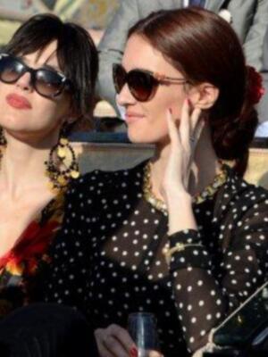 Numerosos personajes conocidos en Feria de Sevilla 2012