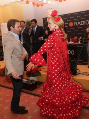 Numerosos personajes conocidos en Feria de Sevilla 2012