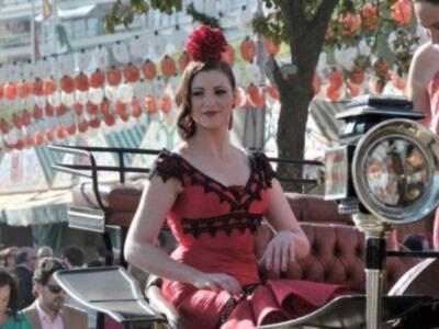 Numerosos personajes conocidos en Feria de Sevilla 2012