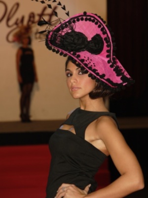 Olga Herrera: ¡Chapeau!