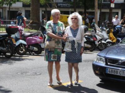 La duquesa  de Alba presidió la mesa petitoria de la esclerosis múltiple en Sevilla 