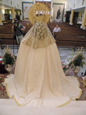 Besamanos de la Marinera Virgen del Carmen de la Parroquia de San Leandro.