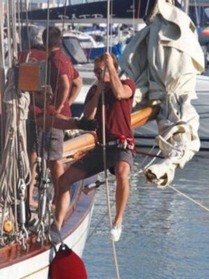 Piere Casiragui, tercer hijo de la Princesa Carolina de Mónaco y miembro de la Tripulación del Tuiga, en "la Semana Clásica de Puerto Sherry"