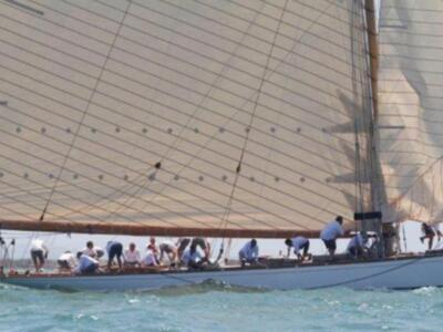 Piere Casiragui, tercer hijo de la Princesa Carolina de Mónaco y miembro de la Tripulación del Tuiga, en "la Semana Clásica de Puerto Sherry"
