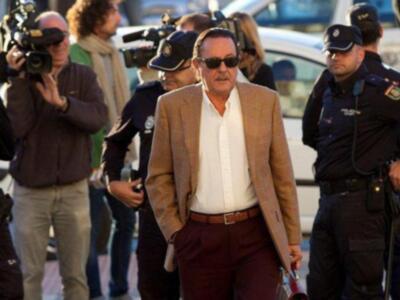 Isabel Pantoja se ha visto las caras con Julián Muñoz y Mayte Zaldívar en los Juzgados de Málaga como imputados en el 'caso Malaya'.