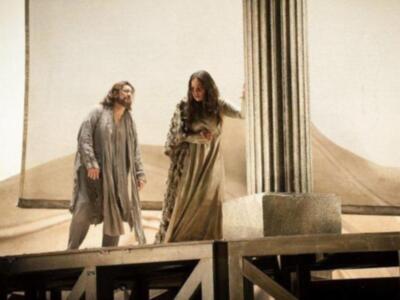 Los duques de Alba, Naty Abascal, Ana María Abascal y Alejandra Ortiz Osborne y su marido Joaquín Buendía, en el estreno de placido domingo en la maestranza 