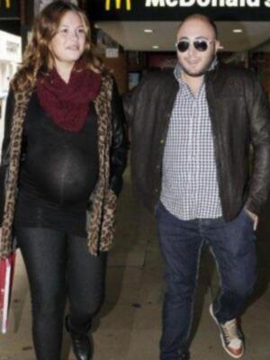 Kiko Rivera y Jessica Bueno salen de la clinica tras ser  padres  