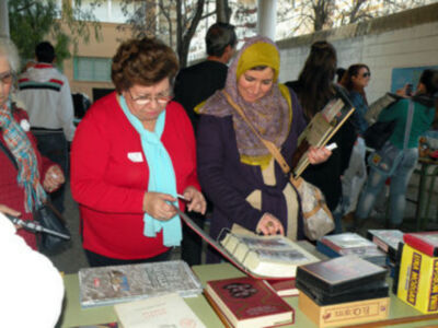 Sevilla. El colegio de Adulto (Ceper del polígono norte) celebro el día de la Paz.