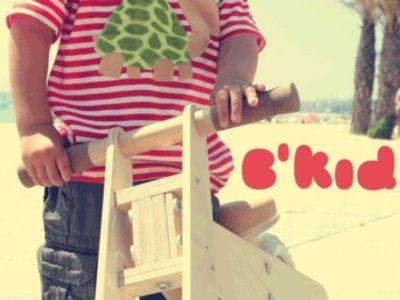 Una estudiante de la Llotja crea una bicicleta que crece con los niños