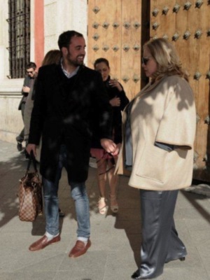 Carmina Barrios, 59 años, la madre de Paco y María León, candidata a la mejor actriz revelación  recibió el premio ASECAM de los críticos de Andalucía