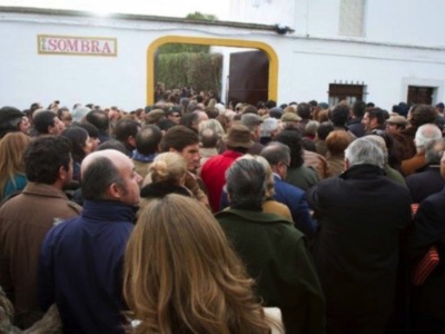 El Juli reaparece en Olivenza y sale por la puerta grande