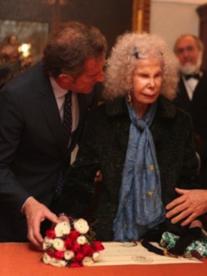 La duquesa de Alba, presidenta de honor de la fundación real academia de medicina y cirugía de Sevilla