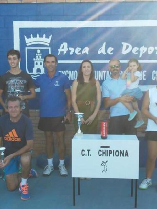 María de la O Castro y Antonio Lamoca se alzan con el Open de Tenis de Verano(Chipiona)