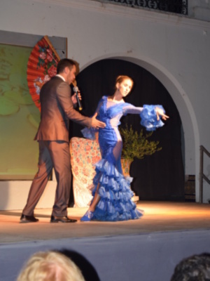 Sevilla. AIRE DE COPLA EN EL VERANILLO DEL ALAMILLO