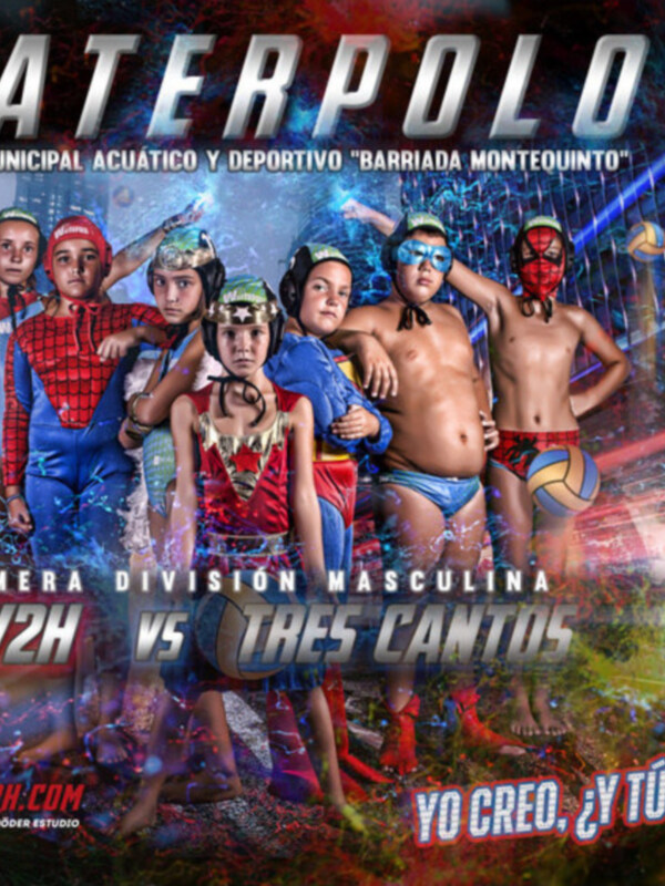 Cartel promocional del waterpolo con niños vestidos como superhéroes y logotipos de patrocinadores.
