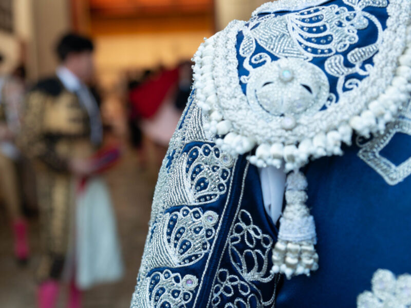 Domingo de toros, emoción y tradición desde Tarifa, en Canal Sur